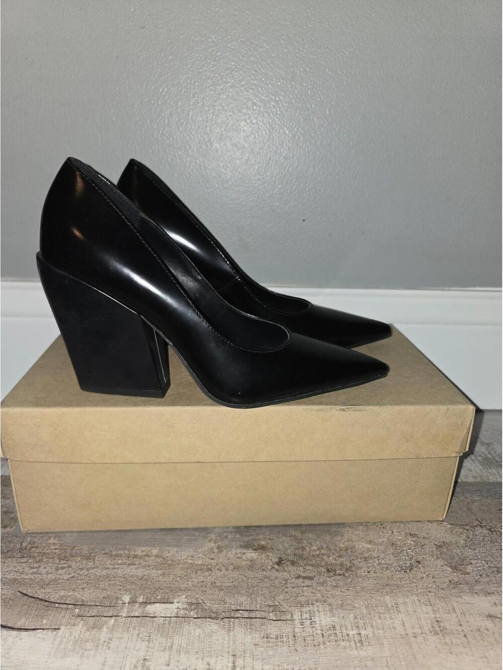 REBECCA MINKOFF -  West Pump Box Black Leather BRAND NEW - WOMEN'S 6